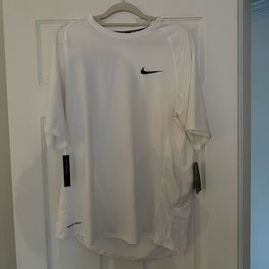 Men’s Nike Dri Fit Brand New
